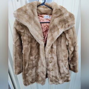 GORGEOUS TISSAVEL STYLE FAUX FUR VEGAN STROLLER HIGH END QUALITY COAT SIZE SMALL